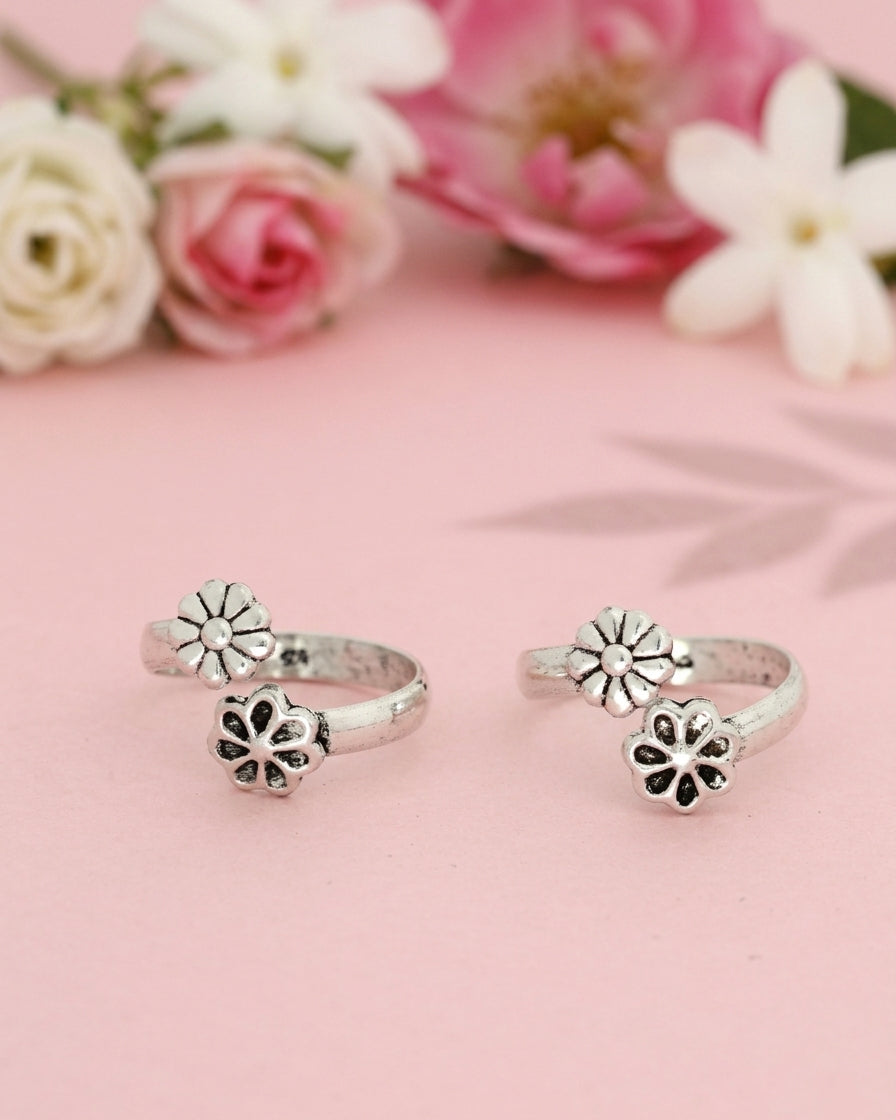 Twin Flora Bypass Toe Rings