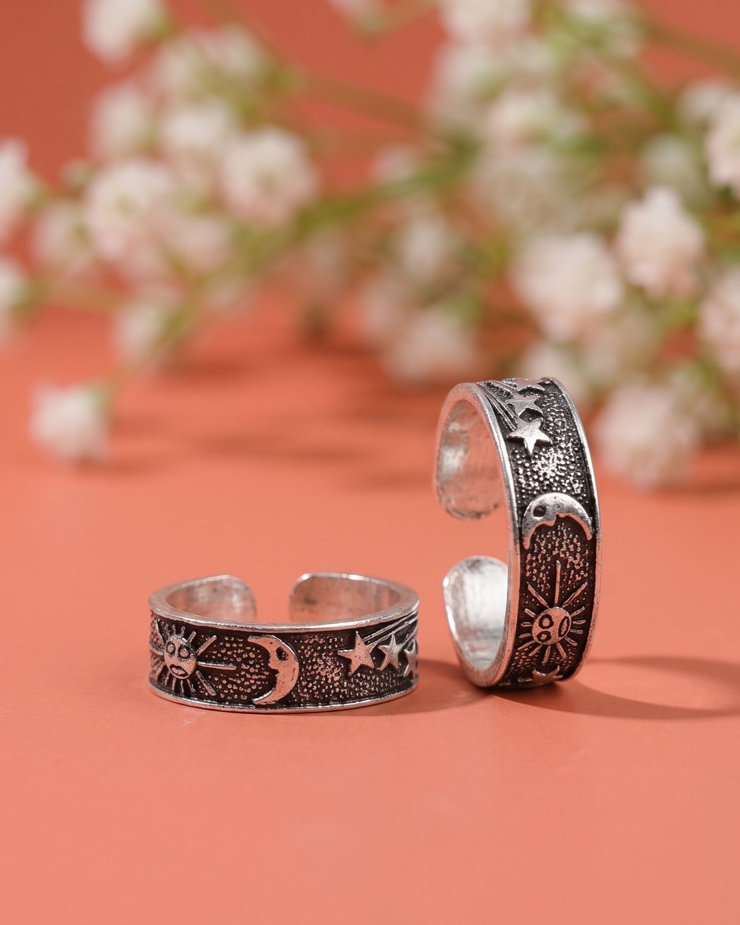 Antique Radiance Engraved Toe Rings