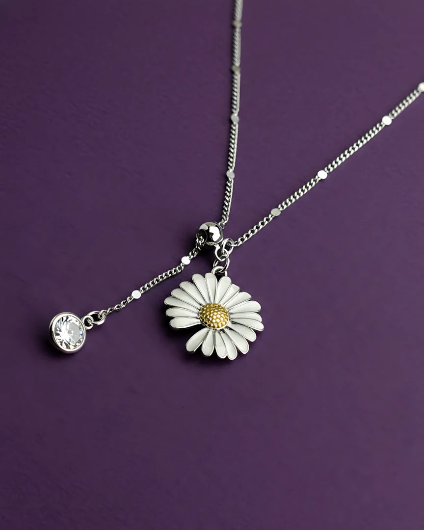Blooming Daisy Lariat Pendant