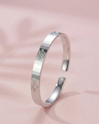 Regal Crown Bangle