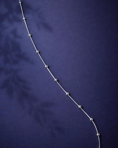 Sleek Bar and Bead Station Chain