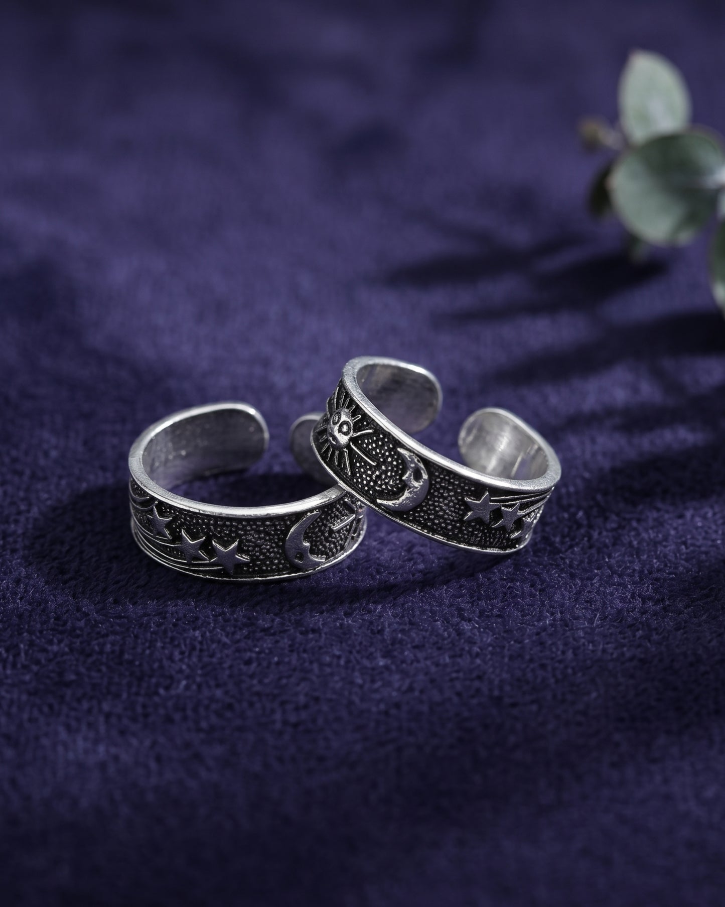 Antique Radiance Engraved Toe Rings
