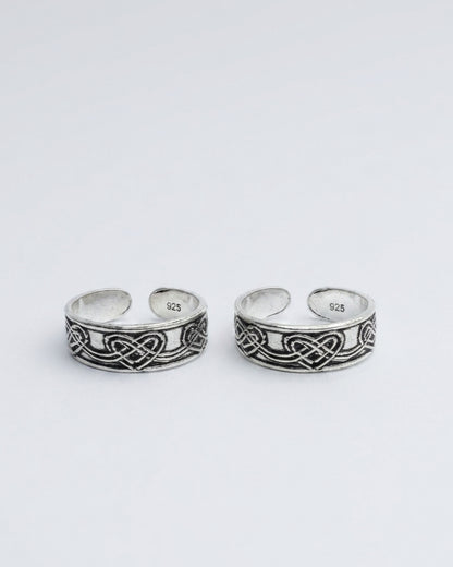 Intertwined Heart Toe Rings