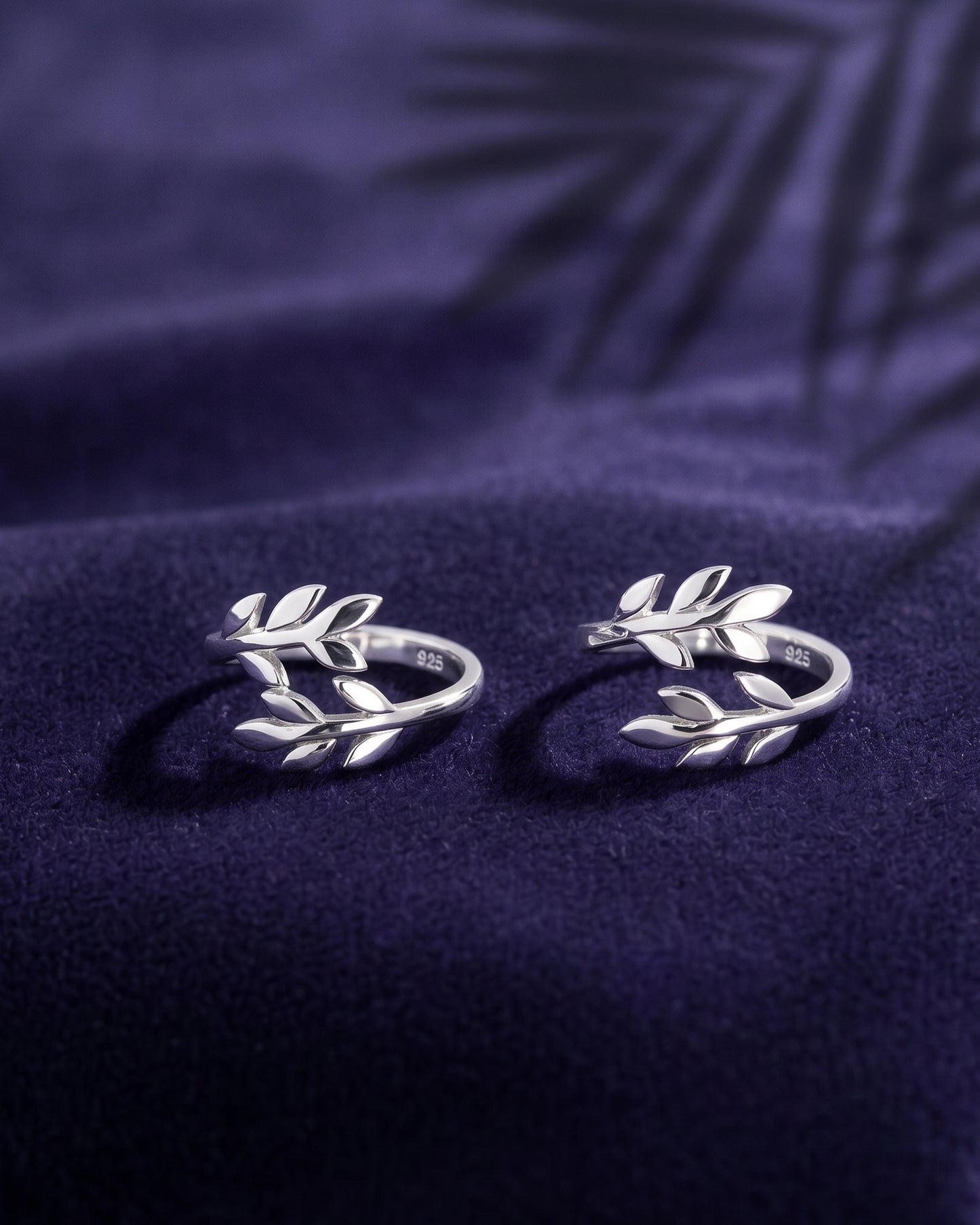 Laurel Leaf Bypass Toe Rings