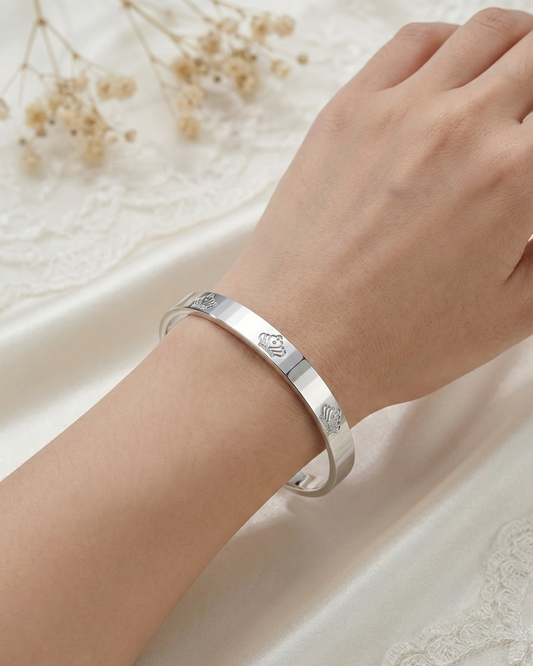 Regal Crown Bangle