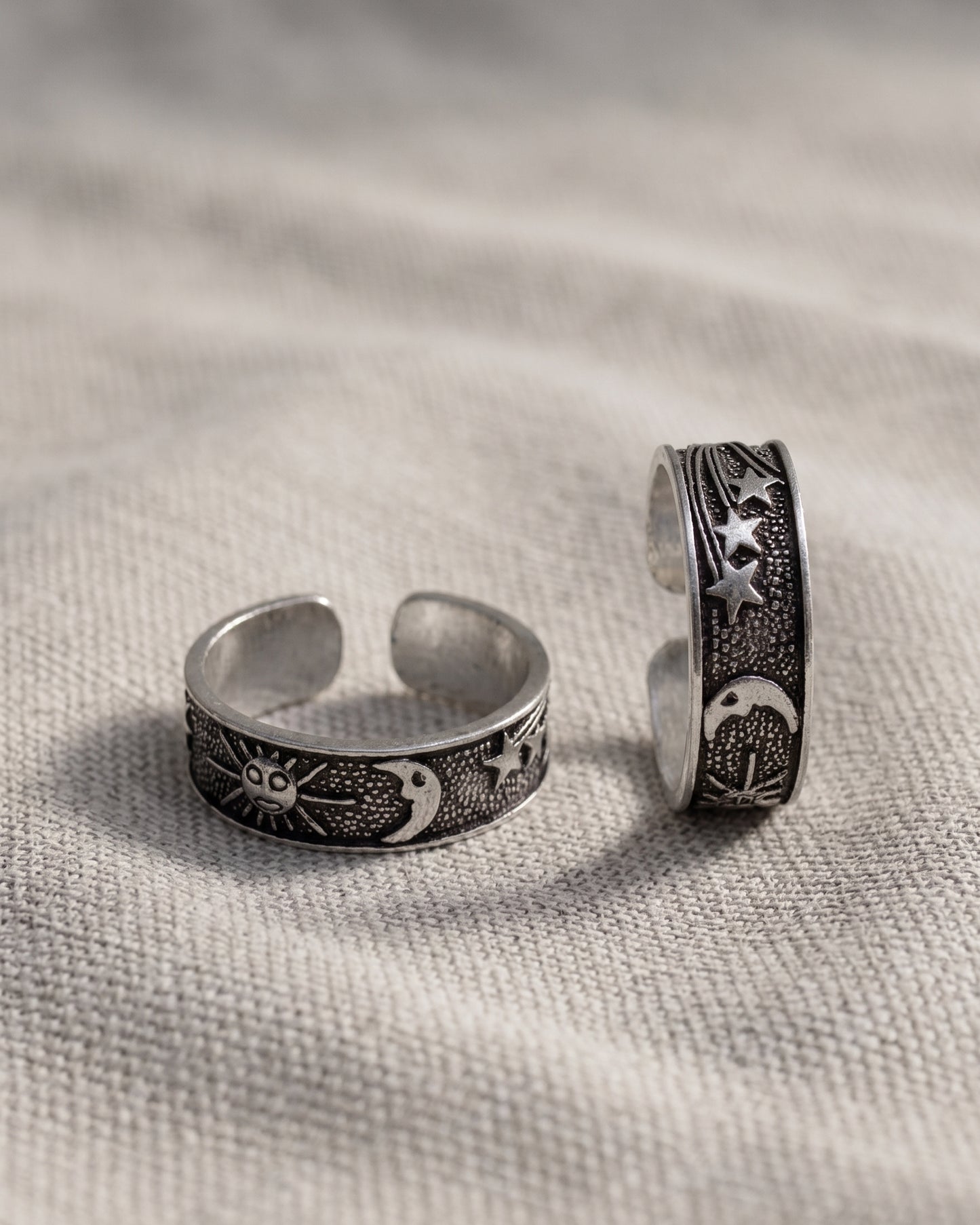 Antique Radiance Engraved Toe Rings